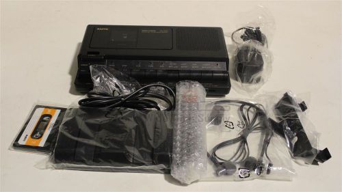 Sanyo Standard Cassette Dictating/Transcribing System TRC-8800 w/CASE