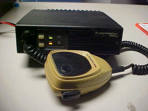 motorola radius 2ch vhf 45w d43lra73a5bk mobile radio w/ mic powers up loc#67