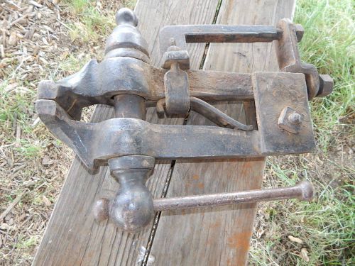 WHEELWRIGHTS VISE, 4&#034; JAWS, FORGED, UNCOMMON TYPE