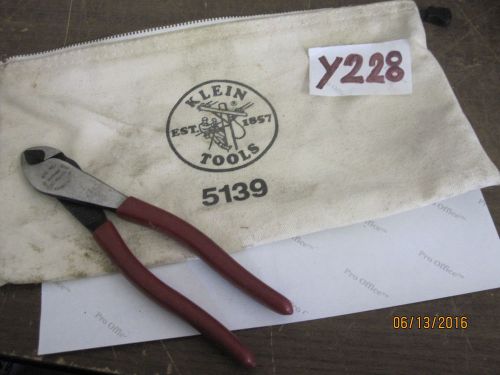 Klein Tools Canvas Bag 5139 &amp;  9&#034; High Leverage Linesman Diagonal Cutting Pliers