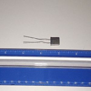 18.000Mhz 18.000 Mhz CRYSTAL OSCILLATOR FULL CAN (1 pc) *** Vintage NEW ***