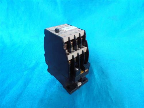 Siemens 3TH82 53E Contactor 110V 50Hz/132V 60Hz  C