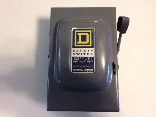 SQUARE D 30 AMP FUSED SAFETY SWITCH 240 VAC 3 HP 1 PHASE D221N