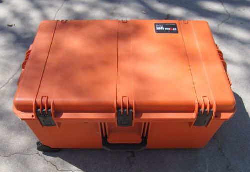 Hardigg Rolling Stormcase iM 2975 Hard Travel Case - with Foam - for Computers