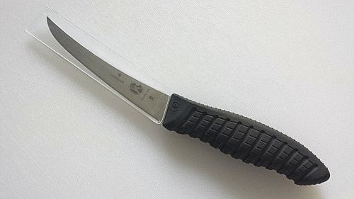 Victorinox model 56603 vx-grip 6&#034; boning knife. curved semi-stiff for sale