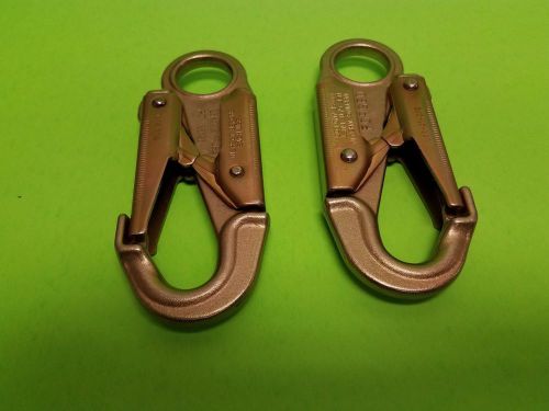 Us rigging arborist safety snap usr-01 usr01 - locking double action set of 2 for sale