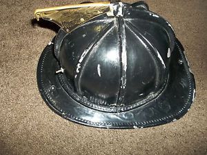 Cairns Fireman Fire Helmet Black 2006 B-LTH Christmas Large Green