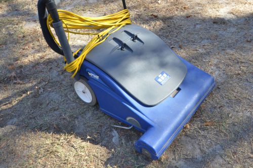 Windsor wave 28 inch commercial vacuum  wide area vacuum for sale