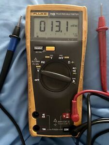 Fluke 79 III INDUSTRIAL TRUE RMS MULTIMETER