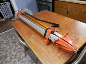 ALUMINIUM SURVEYOR ADJUSTABLE TRIPOD