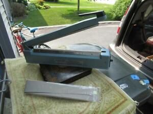 Impulse Sealer TEW Model TISH-400 16&#034; Hand Sealer w/ 2mm Seal Width, 110V  Used