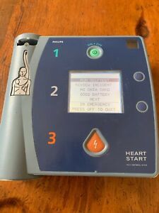 Philips HeartStart FR2+ AED Laerdal DEFIB Pass Check With M3863A Battery
