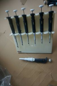 Gilson Pipetman Pipette Pipettor set pipet variable P5  P1000 P200 stand 10ml ze