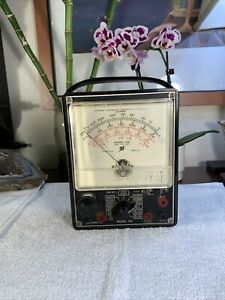 Vintage EMC WHITEY RARE Model 104 VG+ Shape