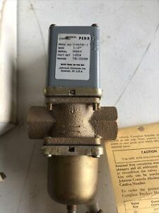 JOHNSON CONTROLS. P/N: V46AB-1C. 1/2&#034; PRESSURE ACTUATED WATER REGULATING VALVE.
