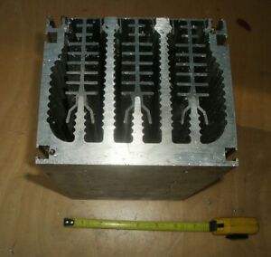 heavy aluminum heat sink 6&#034; x 9-7/8&#034; x 4-7/8&#034; tall weight 12.6 lbs