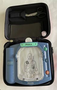 Philips Heartstart Onsite Defibrillator M5066A/ With PADS And NO Battery