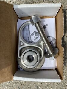 RACSWS100S-316 Miller 5K Stainless swivel D-ring anchor w/ mounting hardware