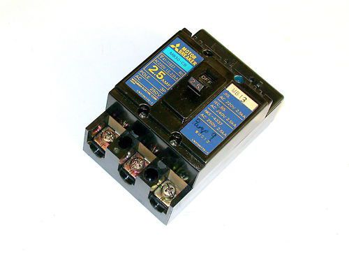 Fuji 2.5 amp circuit breaker 250 vac model mb30-cb (4 available) for sale