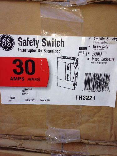 New GE TH3221  30 amp 240 volt safety switch fusible disconnect