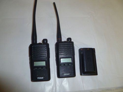 Lot of TWO Working Tekk XU-1000 UHF Two Way Radios - Bad Displays