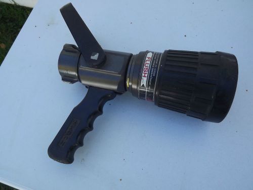 Akron Style 5116 Akromatic Mid-Range Nozzle With Pistol Grip 1 1/2 NPSH or Storz