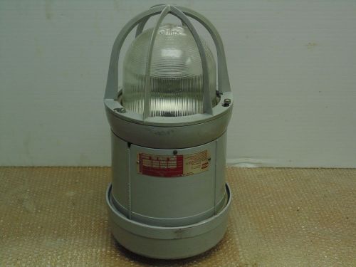 Crouse hinds explosion proof light fixture, evma 83171 / 120 for sale