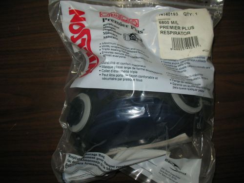 New Willson 6800 M/L Respirator Mask 14140193