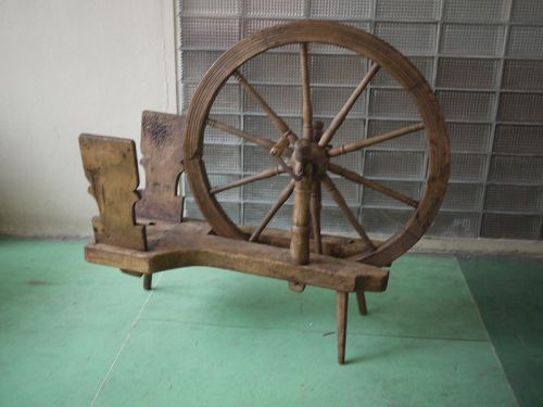 Vintage Hand Operated Wool Weaving Wheel
