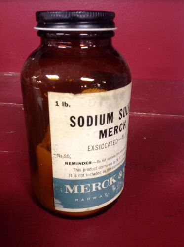 Vintage Sodium Sulfite MERCK medicine Medical Bottle Original Label