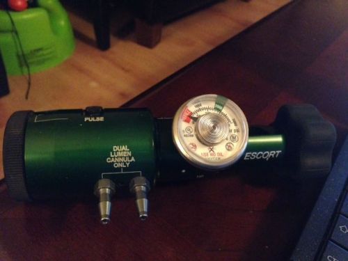 Escort dual lumen oxygen regulator used for sale