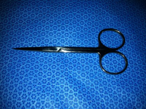 V. Mueller Optical Scissors. 4.5&#034; Straight. OP5530