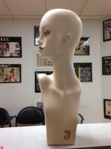 mannequin head female