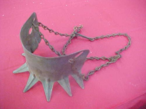 VINTAGE METAL CALF WEANER (SIOUX RAPIDS, IOWA)