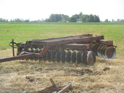 massey 12 foot offset disc disk sergated blades hyd raise super heavy duty const