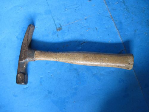 Vintage vaughan 16 oz. masonry bricklayers rock hammer hand tool made inusa for sale