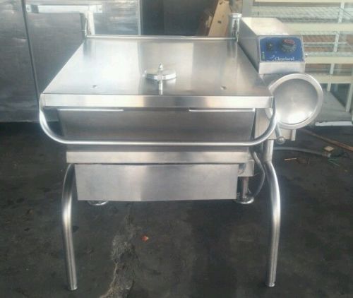 Cleveland  30 gallon braising pan/tilting skillet electric model sel-30-t1 for sale