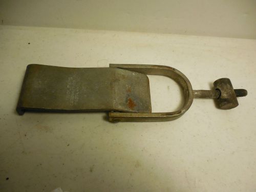 NOLFF&#039;S CARBURETION INC FORKLIFT PROPANE TANK CLAMP. MB23