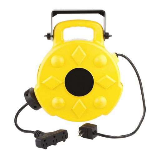 Bayco 50-ft 3-outlet plastic retractable cord reel..brand new!! for sale