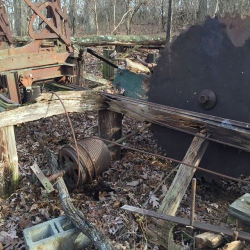 Antique saw mill - 50&#034; circular blade - allis chalmers engine - needs work! for sale
