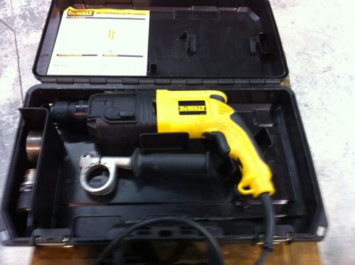 DEWALT DW563 ROTARY HAMMER DRILL USED With Case And Accessories!!