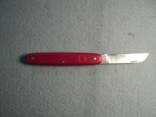 Victorinox Swiss Pruning Knife Red with Gold Tone Trim **Great Knife**