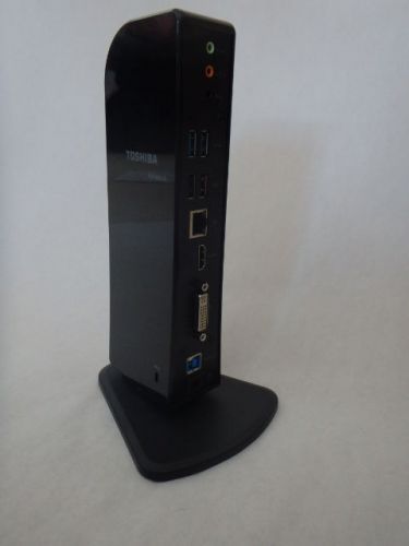 Toshiba Dynadock u3.0 Universal USB 3.0 Docking Station for laptop and desktop