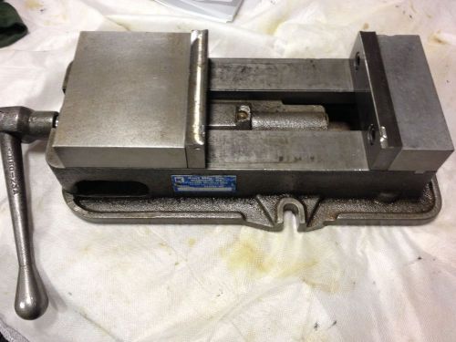 Kurt anglock 6&#034; milling machine vise  d675 - very clean - for sale