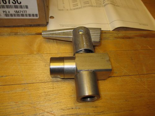 Nordson 247673c three way s/s ball valve 3000psi new in opened box for sale