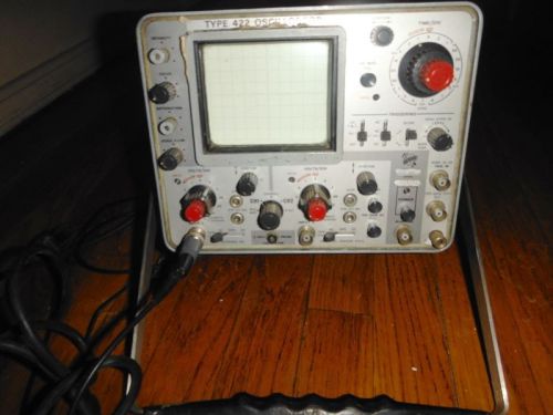 Tektronix Type 422 Oscilloscope  - Powers up and that is all I know about it