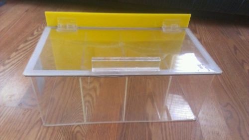 Acrylic Countertop Display Case with Lid 14&#034; x 7&#034; x 6&#034;