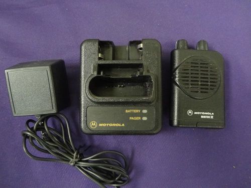 Motorola Minitor 4 IV VHF 151.450 MHz Pager w/ Charger A03KUS9238AC