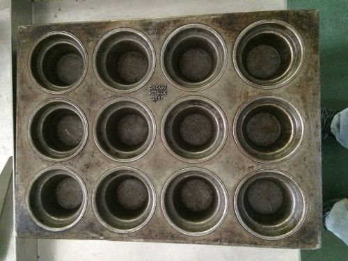 Lot of (4) Muffin Pans Good Old Fashioned High-Quality Product 12 Muffins Per