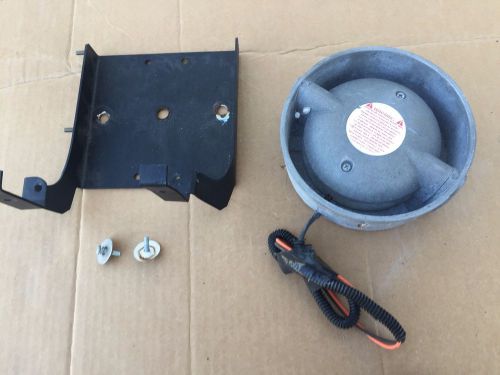Federal Signal 100w Galls Whelen Siren Fire  with bracket needs wire fixed see